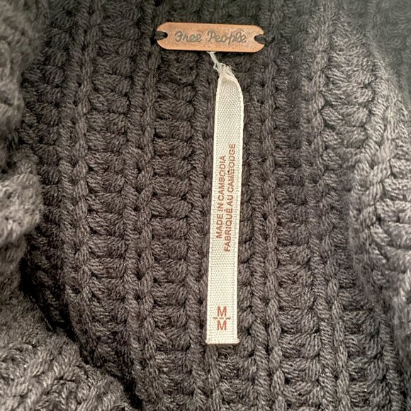 Free People Swim Too Deep Pullover Sweater NWT - Picture 8 of 8